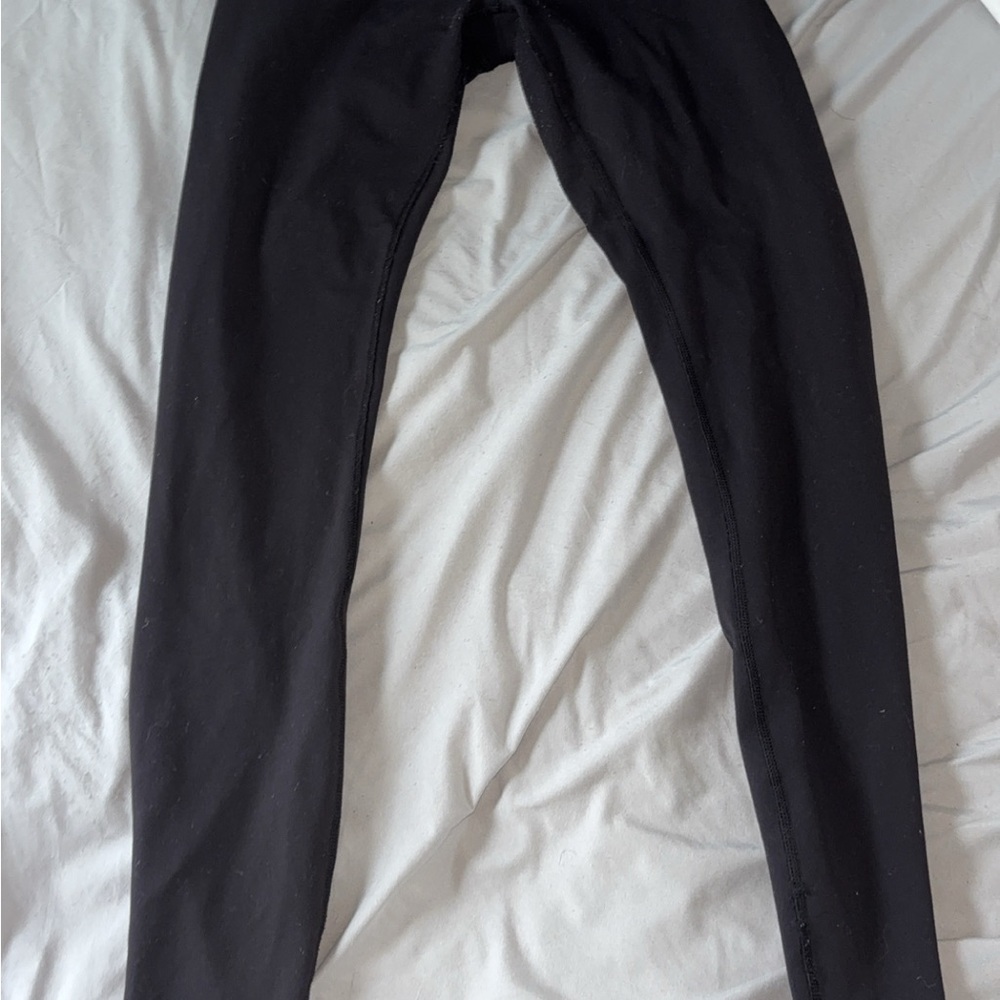 Black Lululemon leggings